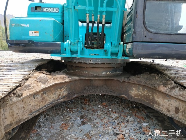 神钢 SK260LC-8 挖掘机