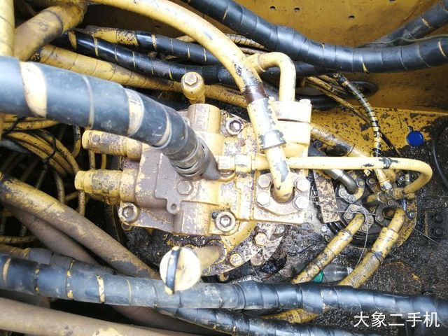 卡特彼勒 323D液压 挖掘机