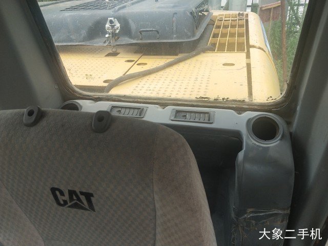 卡特彼勒 323DL 挖掘机