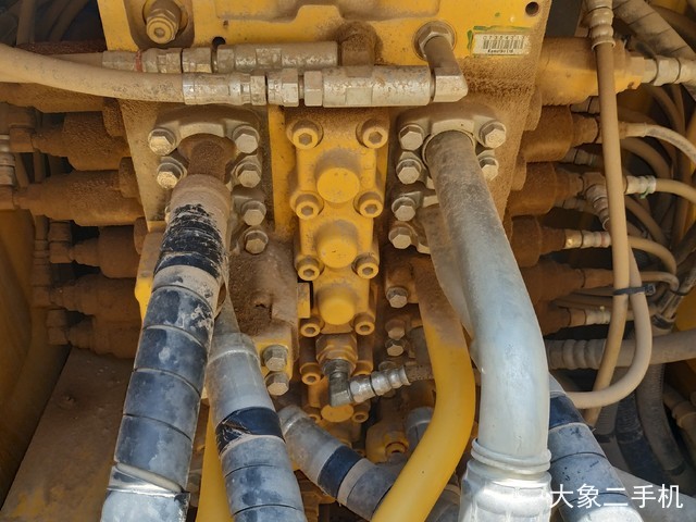 小松 PC200LC-8M0 挖掘机