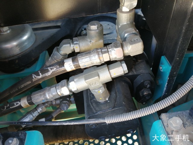 神钢 SK60-8 挖掘机