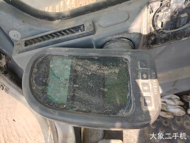 沃尔沃 EC240BLC 挖掘机