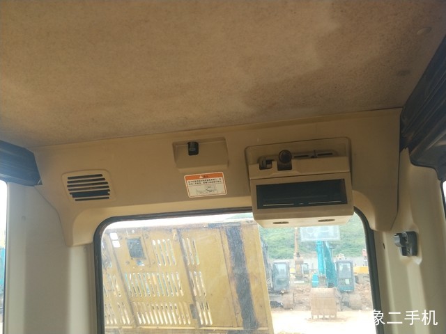 卡特彼勒 320C 挖掘机