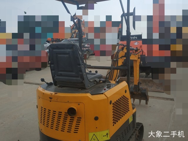 德力 DL15-8 挖掘机