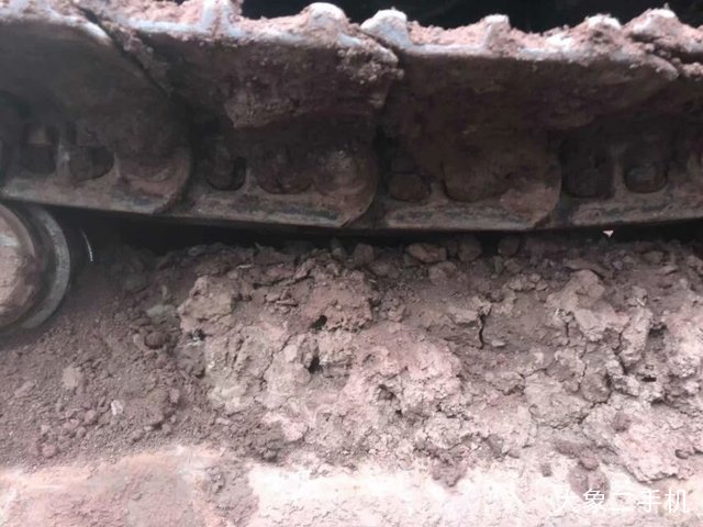 现代 R225LC-7 挖掘机