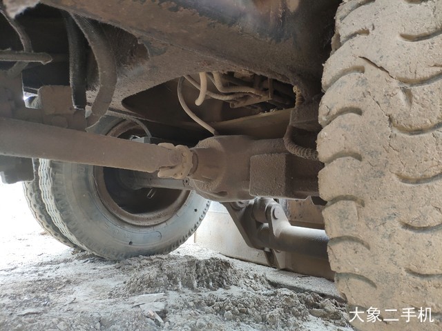 日立 ZX130W 挖掘机