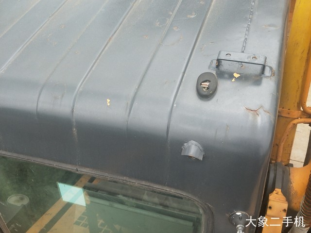 现代 R335LC-7 挖掘机