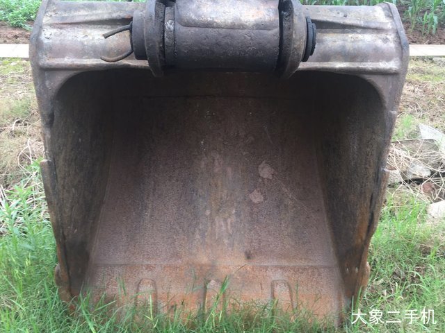 沃尔沃 EC210B 挖掘机