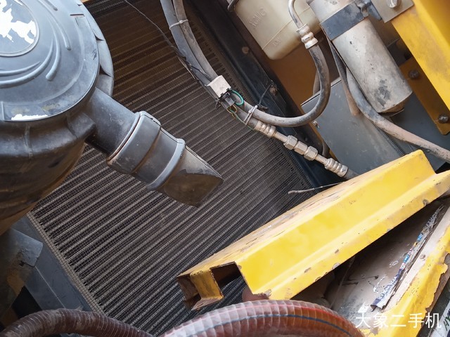 徐工 XE135B 挖掘机