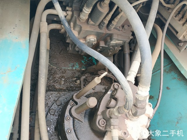 神钢 SK250-8 挖掘机