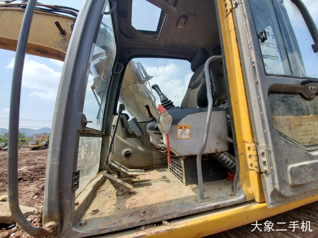 徐工 XE150 挖掘机