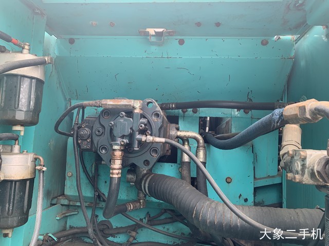 神钢 SK260LC-8 挖掘机