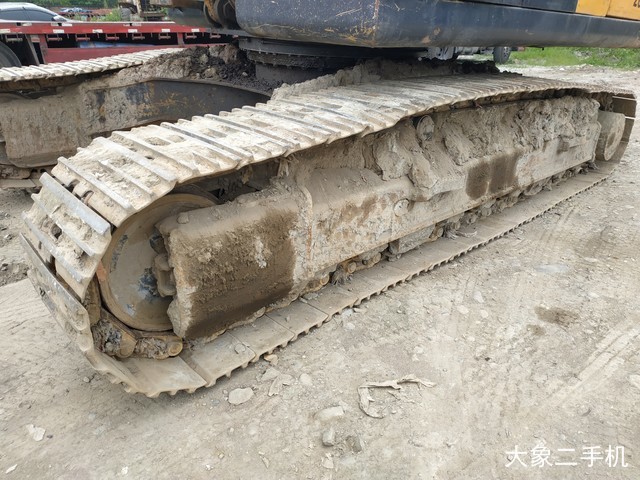 现代 R265LC-7 挖掘机