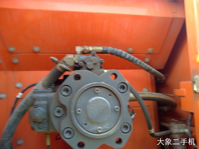 斗山 DX260LC 挖掘机