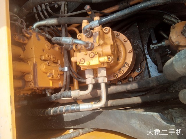 三一重工 SY215C 挖掘机