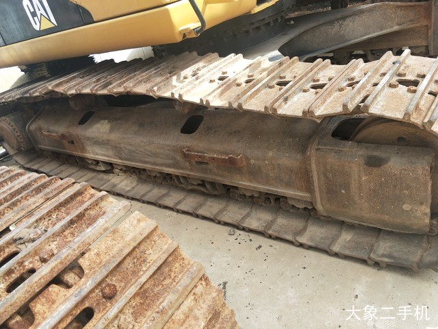 卡特彼勒 329DL 挖掘机