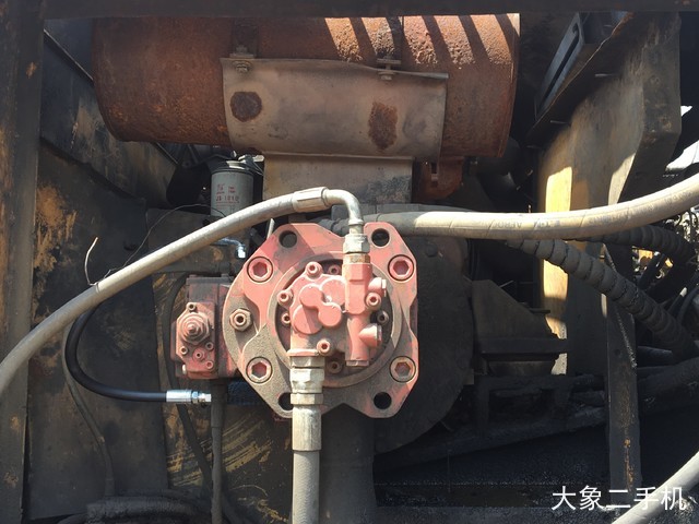 现代 R265LC-7 挖掘机