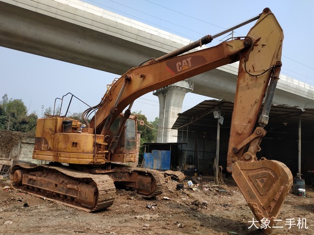 卡特彼勒 328DLCR 挖掘机