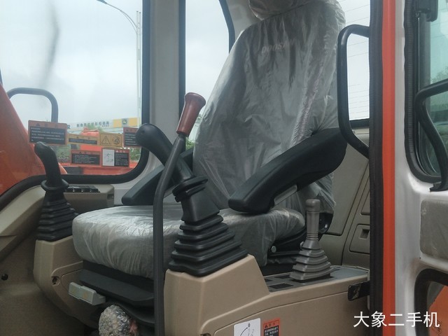 斗山 DH80 挖掘机