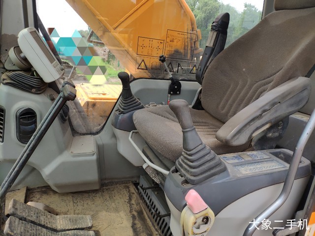 三一重工 SY235C-8S 挖掘机