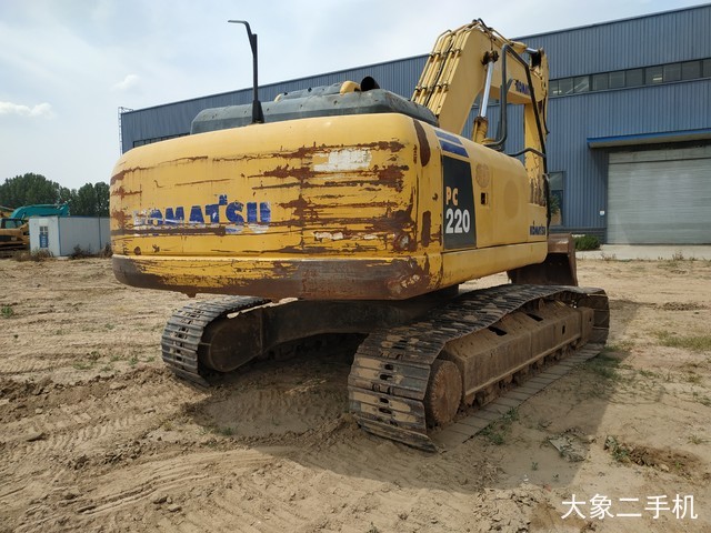 小松 PC200-8 挖掘机