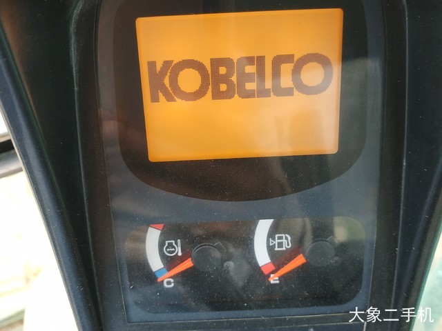 神钢 SK260LC-8 挖掘机