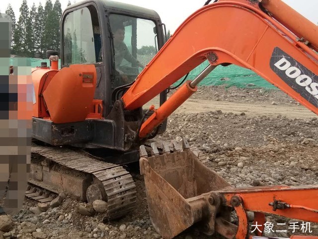 斗山 DH60-7 挖掘机