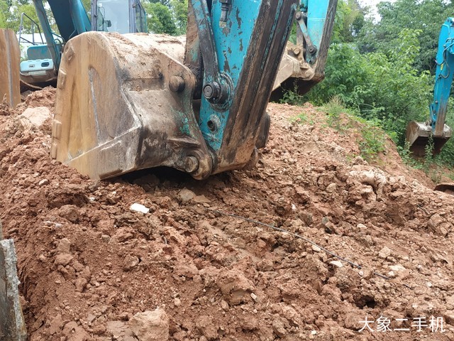 神钢 SK250-6E 挖掘机