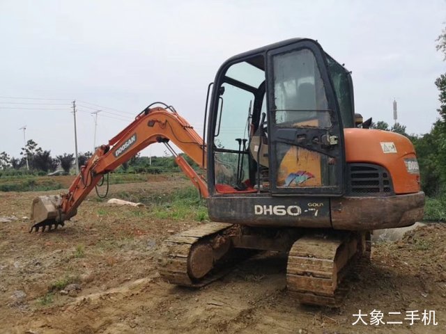 斗山 DH60-7 挖掘机