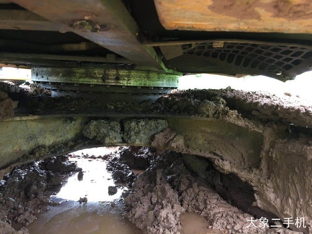 三一重工 SY135C 挖掘机