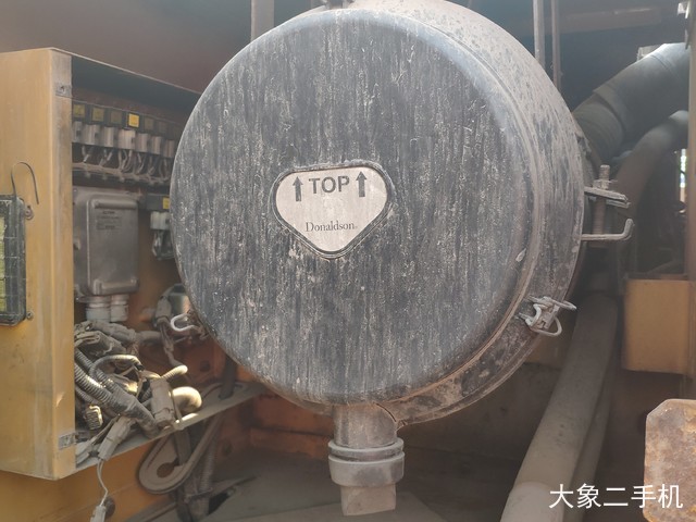 徐工 XE215C 挖掘机