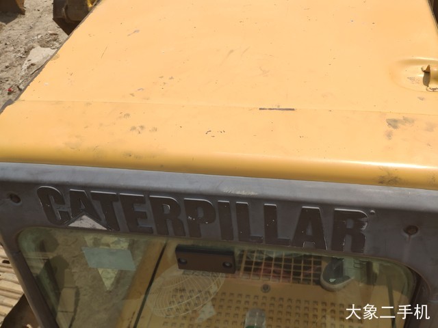 卡特彼勒 325B 挖掘机