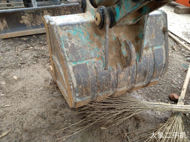 神钢 SK60-C 挖掘机