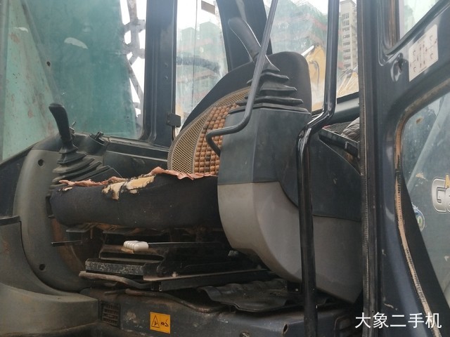 神钢 SK260LC-8 挖掘机