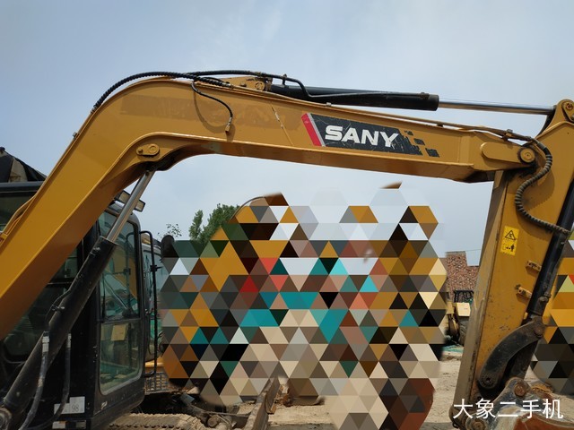 三一重工 SY75C 挖掘机