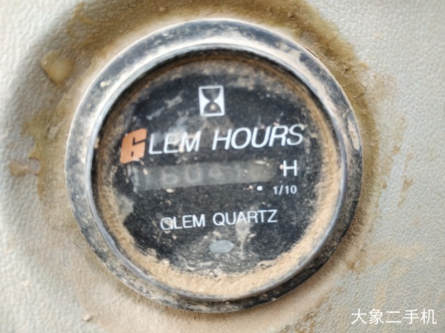 现代 R215-7C 挖掘机