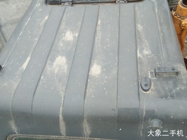 现代 R225LC-7 挖掘机