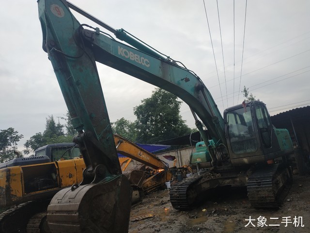 神钢 SK250LC-8 挖掘机