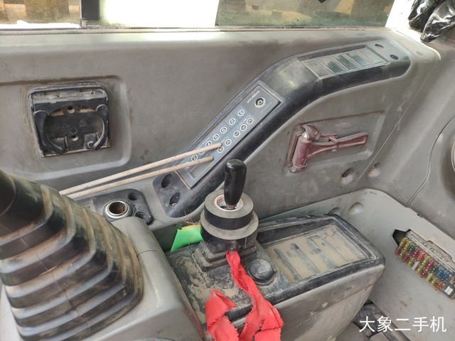 现代 R55-7 挖掘机