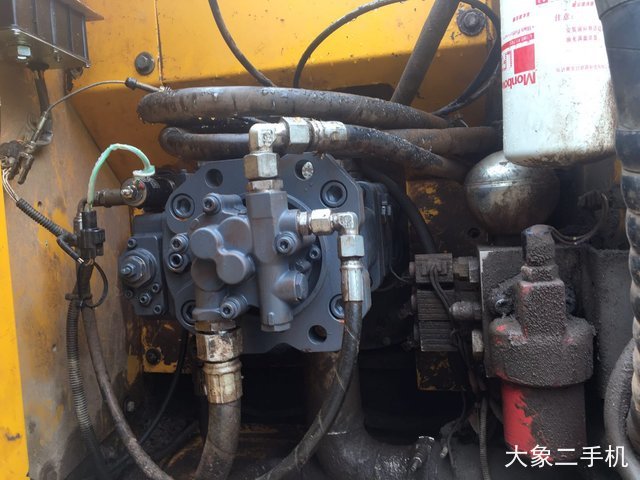 徐工 XE150D 挖掘机