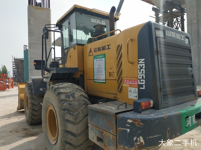 山东临工 LG953N 装载机