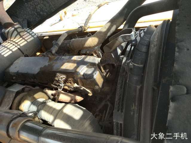 三一重工 SY285C-8 挖掘机