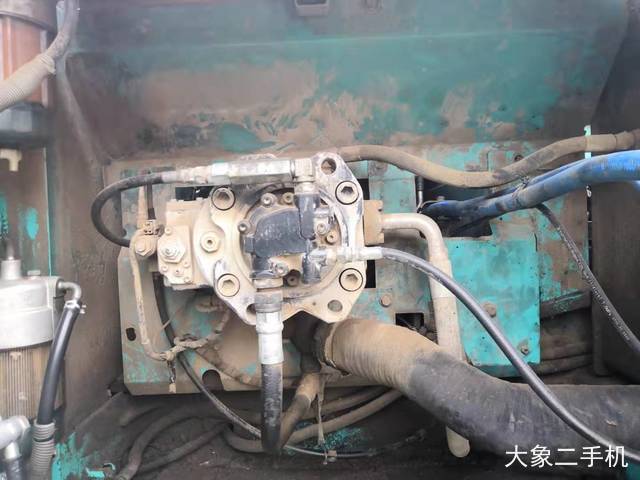 神钢 SK260LC-8 挖掘机