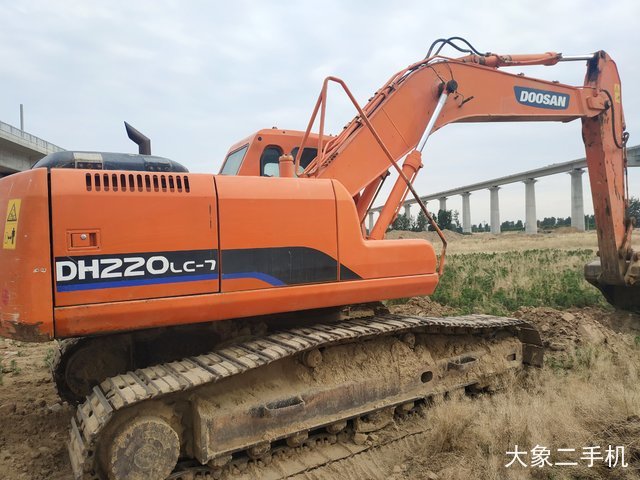 斗山 DH225LC-7 挖掘机