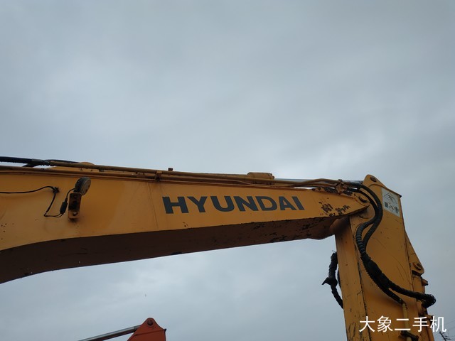 现代 R150W-7 挖掘机