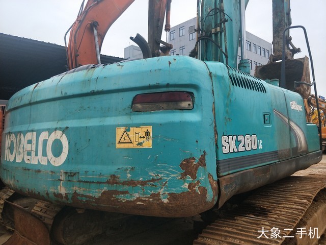 神钢 SK260LC-8 挖掘机