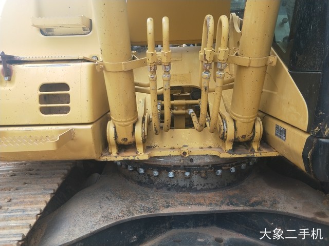 卡特彼勒 320C 挖掘机