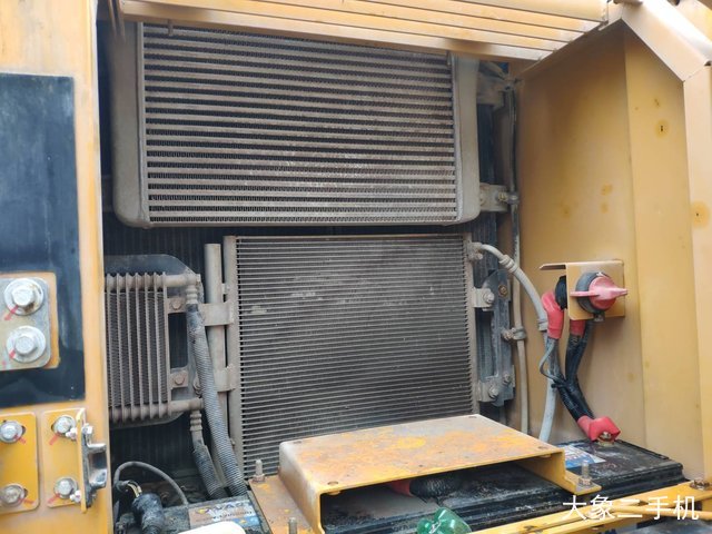 徐工 XE200D 挖掘机