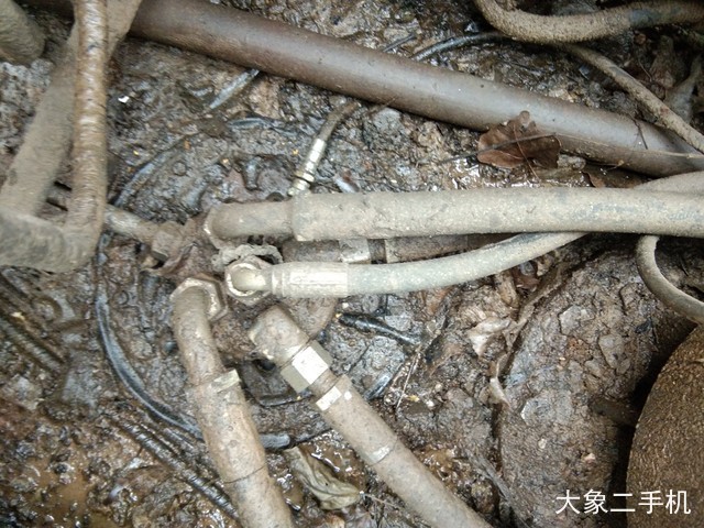 山东临工 LG6210 挖掘机