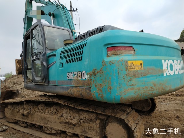 神钢 SK260LC-8 挖掘机
